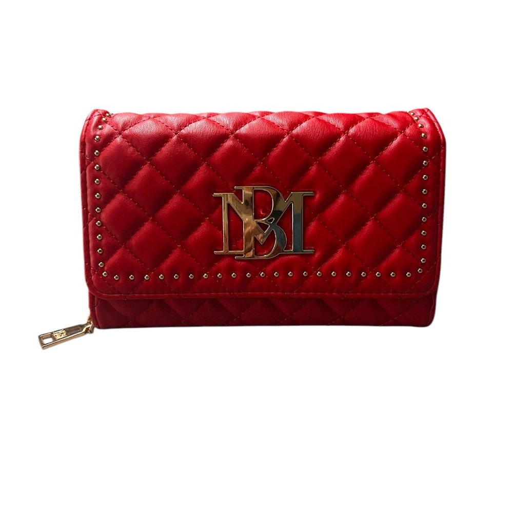 Badgley Mischka red quilted bag with gold chain – elegant and sophisticated
